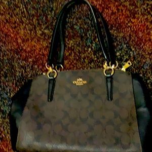 Couch shoulder purse